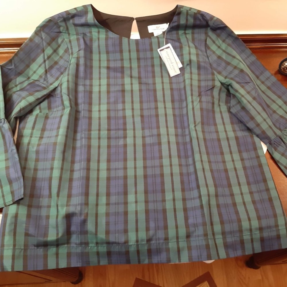 ********* PRICE DROP    Vineyard Vines Blackwatch Flutter Sleeve Top